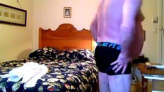 Bear Daddy's Striptease