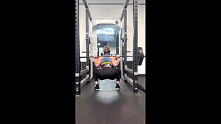 Saturday Squats with Simone Steele