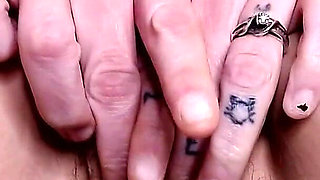 Sexy Closeup Stretching Spread Thick Butterfly Pussy Lips