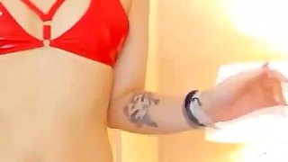 Nerdy Babe Rubs Her Clit Furiously