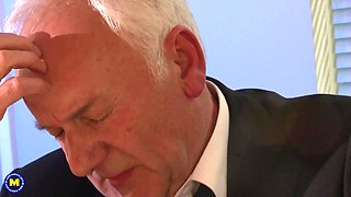 Submissive Slut Chantelle Fox Likes It Rough! - MatureNl