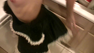 Young slut in heat sucks cock non-stop