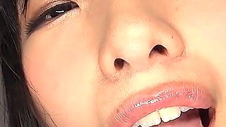 POV Video: Virtual Tongue Kissing with Suzu Shiratori!