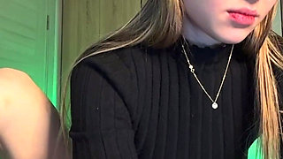 Blowjob and Close-up Sitting on Cam