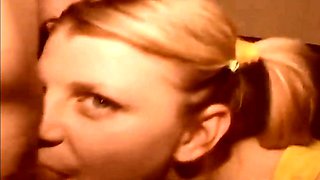 Pretty Girl Loves Homemade Blowjob and Cum Swallowing