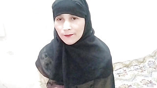 Muslim girlfriend ko ghar me band kar ke pel diya