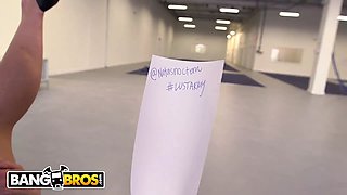 Bangbros - fat bum cougar Kendra Lust taking dick from Sean Lawless