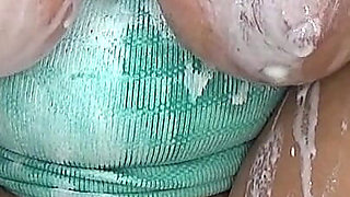 Beautiful Adult Saggy Tits in Yogurt