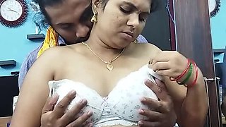 Hot Malayali Wife Vaishnavysharunraj Half Saree Removal & Big Boobs Sucking - Indian Homemade Romance