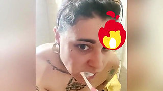 Brushing my teeth naked after taking a shower