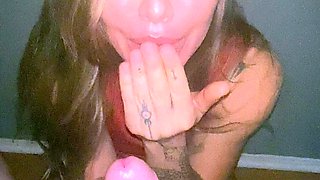 Amateur blondes pov blowjob and hardcore fun with lucky dude