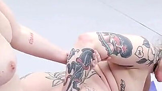 Nikki Zee Vs Vanessa Vega