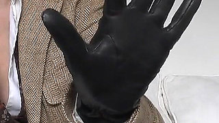 Squeaky Leather Gloves Will Make You Cum, Lady Victoria Valente