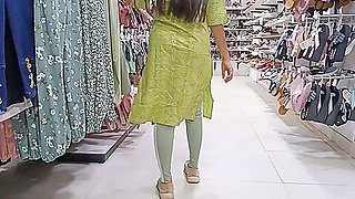 Step Sister Ko Jabardasti Shopping Mall Bol Kar Apne Room Le Jakar Jabardasti Karke Chod Dia