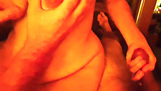 Double handjob from Hotti