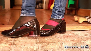 Clogs & Opaque Tights - Footplay Contrast