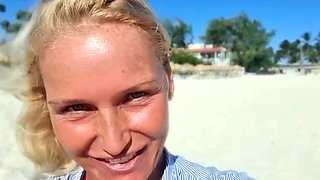 Big ass amateur blonde fucking POV in public