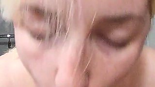 MILF Cumslut Works for a Facial - Mama_foxx94