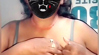 🥵TRAIN TOILET TAMIL BHABHI Tamil housewife cowgirl Jennifer fuck very hard