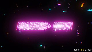 Brazzers+ Queen With Phoenix Marie, Damon Dice - Brazzers