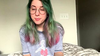Close up amateur masturbating solo