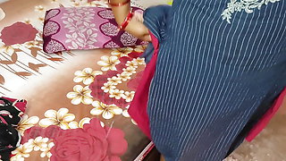 Neha bhabhi ki chudayi bina condom ke neha bhabhi ko chod diya aur pani chut me hi chod diya Indian village desi bhabhi