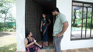 Desi Indian Hot Big Boobs 18+ Step Sister's Very 1st Early Morning Romance ( Hindi Audio )