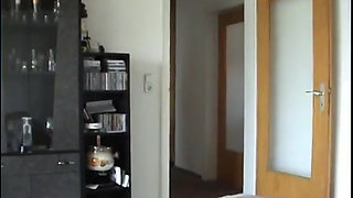 Sabine & Markus - Neighbor in the hallway