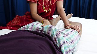 Indian Housewife Aunty Helps Handjob