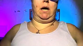 Big boobs milf masturbates with her dildo