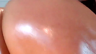 Big Oiled Twerkin Ass