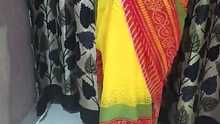 Bhabhi Called the Neighbour to Fix the Shower and Got Fucked with Him