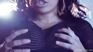 Luna Star White Room: Big Tits, Big Ass  Blowjob Porn