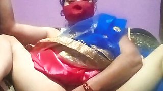 Gujarati bhabhi lehanga chholi fingering her sexy hairy pussy