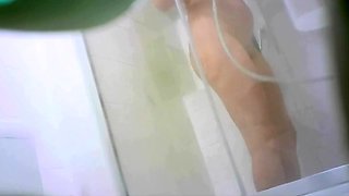 Teenie shower spy