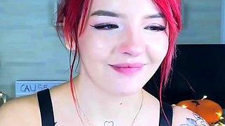 Solo pussy toying redhead sexy close up masturbation action