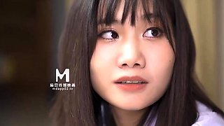 Wu Mengmeng - Heroic and wandering female boss