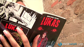 Samantha Looks as Hot as Ever Dressed All in Pink