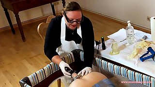 Dominatrix Mistress April - A cruel women world