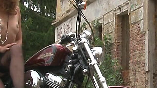 Irresistible babe in sexy stockings loves posing outdoors