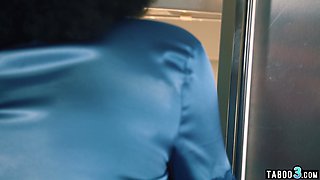 Pregnant ebony mommy craving for a penis