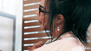 Eva Maxim's Library Encounter Ignites Fiery Lust