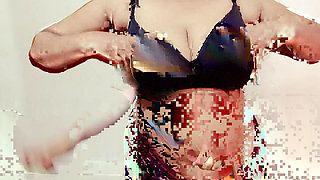 Horny Stepmom Arya Fucked Herself