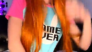 Redhead Teen In Stockings Webcam Toying