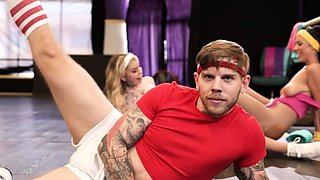 Trans Gracie Jane fucks Queenie Sateen and lets coach join