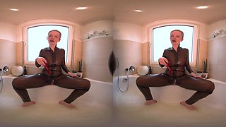Latex Bathtube Fun
