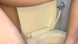 Pakistani Jeju Fuck Her Hot Latina Sali in the Toilet (hindi Audio)