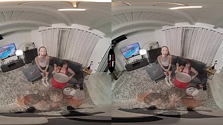 Jada Sparks, Kate Quinn VR Porn: Mommy Can Teach You - VirtualTaboo
