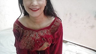 Desi bhabhi ne darji ko bola mai jhukungi nhi