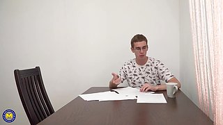 Toy Boy Gets Seduced By His Hot Milf Teacher Alika Alba For Anal Sex - MatureNl